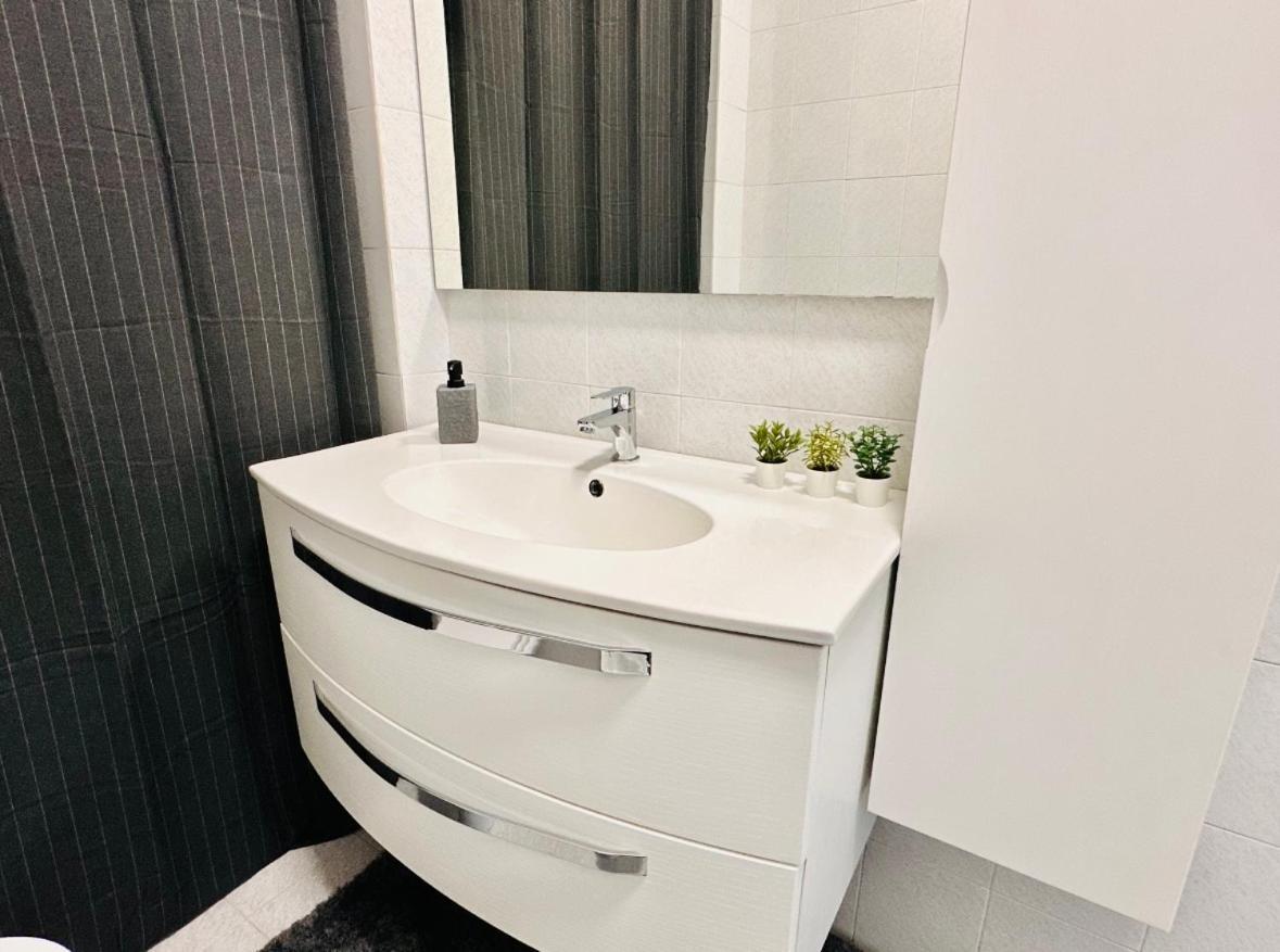 شقة Gablar House ألبا المظهر الخارجي الصورة